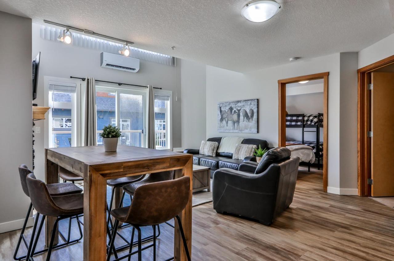 Charming 1 Bdrm Plus Loft With Views Managed By Little Sister Getaways Canmore Luaran gambar