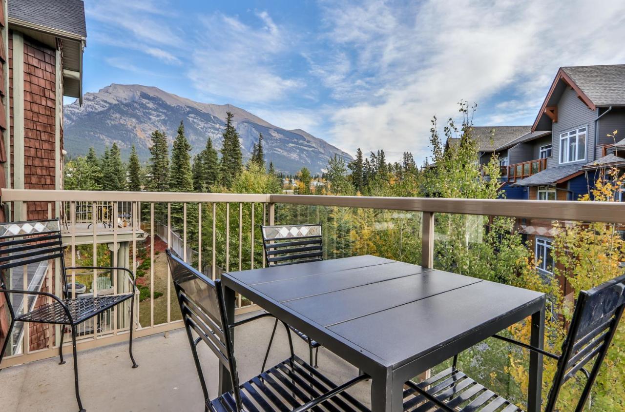 Charming 1 Bdrm Plus Loft With Views Managed By Little Sister Getaways Canmore Luaran gambar