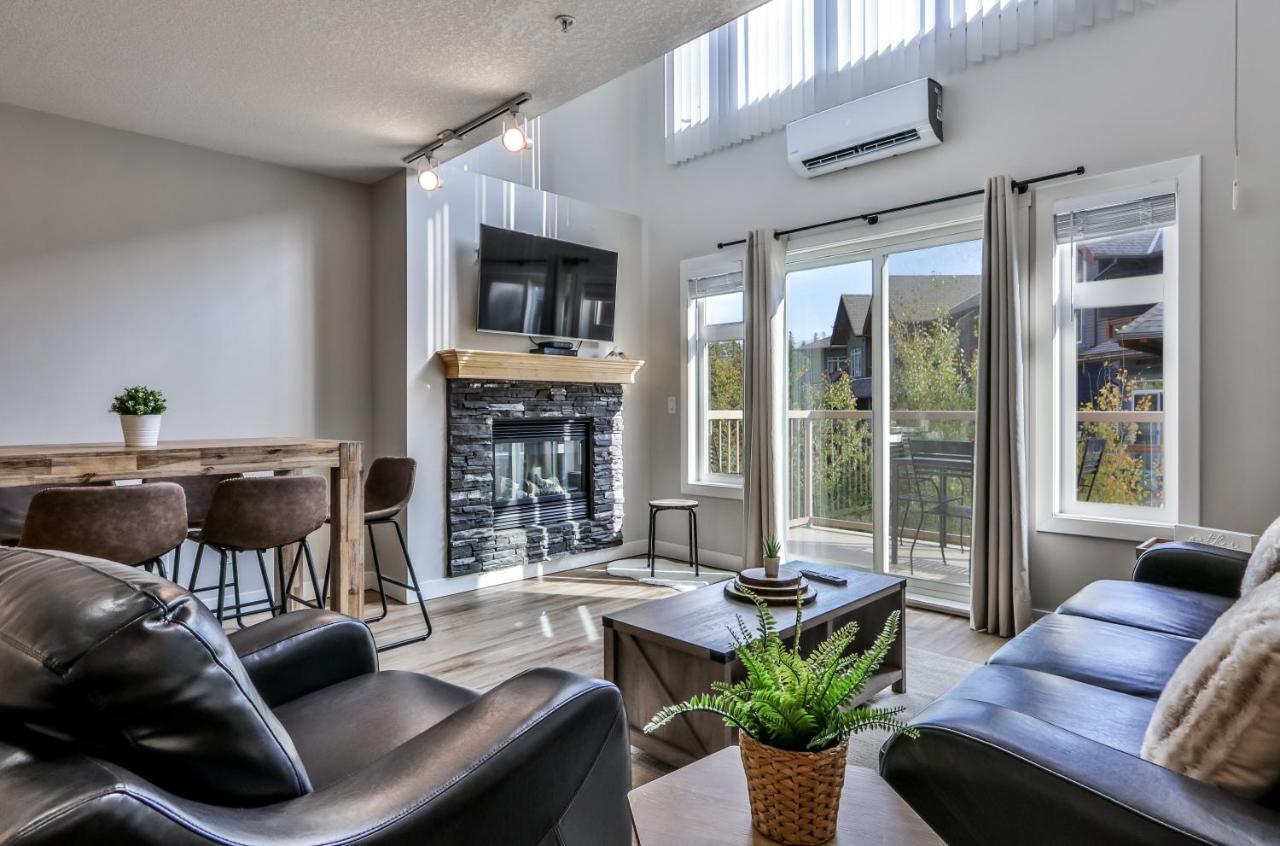 Charming 1 Bdrm Plus Loft With Views Managed By Little Sister Getaways Canmore Luaran gambar