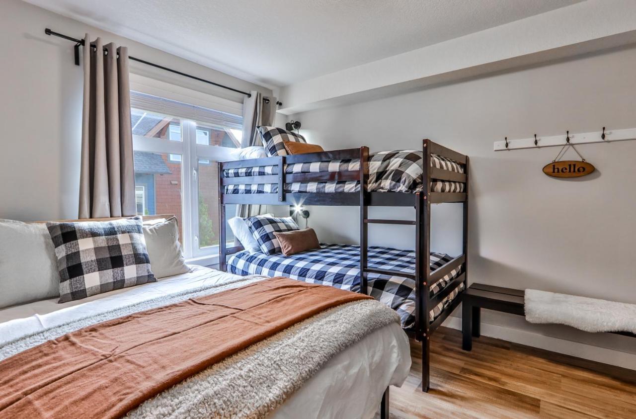 Charming 1 Bdrm Plus Loft With Views Managed By Little Sister Getaways Canmore Luaran gambar