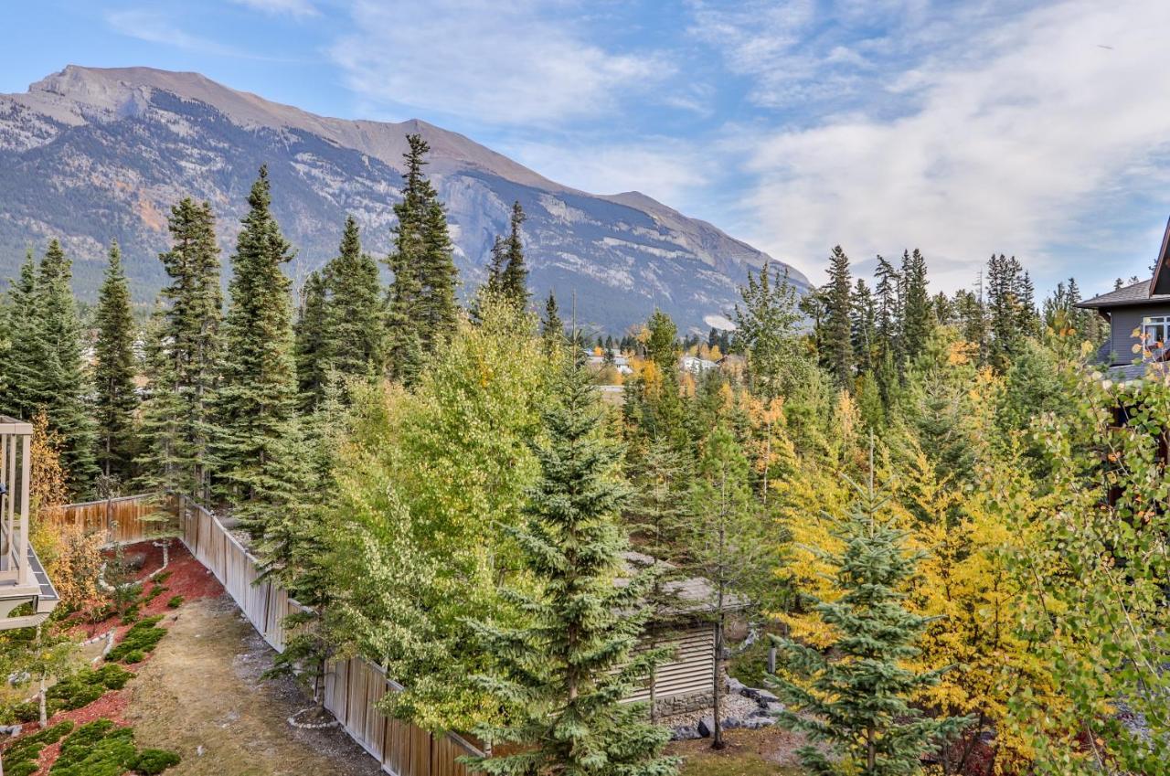 Charming 1 Bdrm Plus Loft With Views Managed By Little Sister Getaways Canmore Luaran gambar