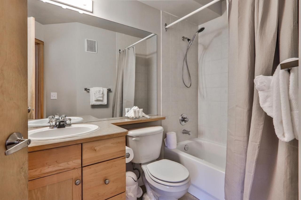 Charming 1 Bdrm Plus Loft With Views Managed By Little Sister Getaways Canmore Luaran gambar