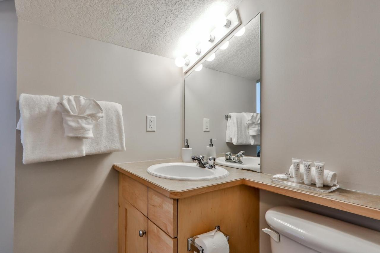 Charming 1 Bdrm Plus Loft With Views Managed By Little Sister Getaways Canmore Luaran gambar
