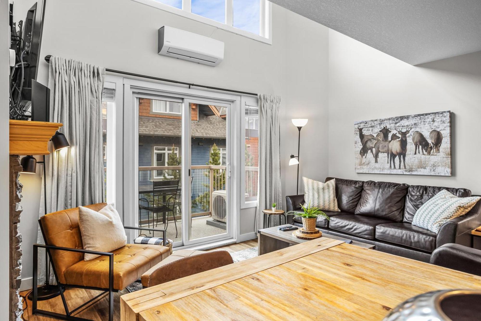 Charming 1 Bdrm Plus Loft With Views Managed By Little Sister Getaways Canmore Luaran gambar